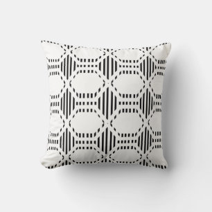 Lined Hexagons Kissen