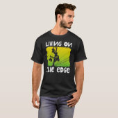 Lineman lebt am Rand des Powers Pole Cable Linema T-Shirt (Vorne ganz)