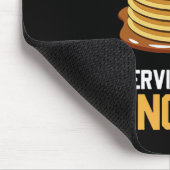 Lineman Serving Pancakes Daily Offensive Mousepad (Ecke)