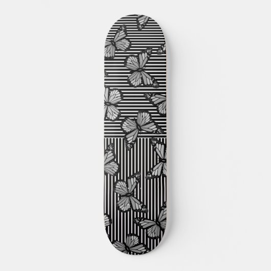 Lines N Butterflies Skateboard (Vorderseite)