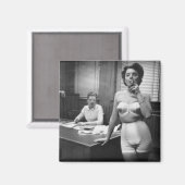 Lingerie-Modell Rauchen in einem Büro Magnet (Vorderseite/Rückseite)