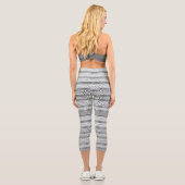Linien Abstrakt Capri Leggings (Rückseite)
