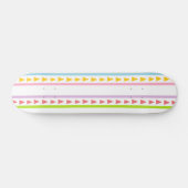 Linien und Dreiecke Skateboard (Horizontal)