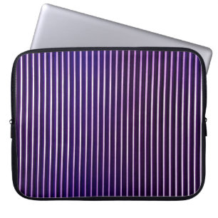 Linien von der Rolltreppe. Die Linie vom lila Laptopschutzhülle