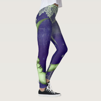 Linke Grünviertel Moon & Lace auf Lila Leggings