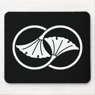 Linked ginkgo leaf circles mousepad
