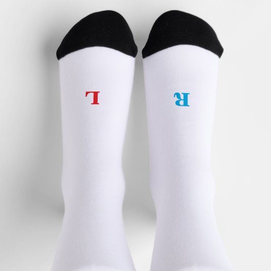 Linker Fuß Rechter Fuß Rot Blau Socken (Oben)