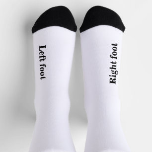 Linker Fuß und rechter Fuß weiß schwarz Socken