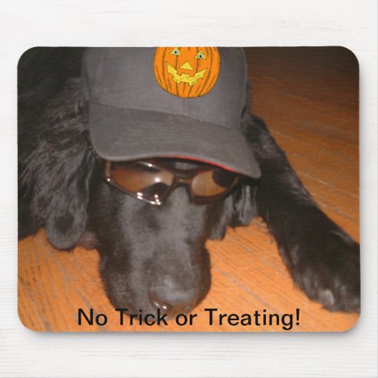 Links hinter diesem Halloween Mousepad (Vorne)