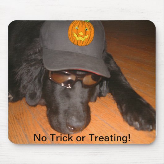 Links hinter diesem Halloween Mousepad (Vorne)