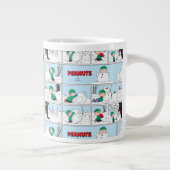 Linus baut einen Schneemann Jumbo-Tasse (Rechts)