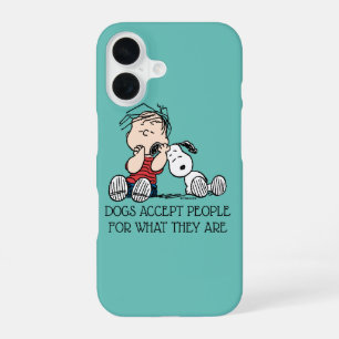 Linus getröstet mit Snoopy's Ohr iPhone 16 Hülle