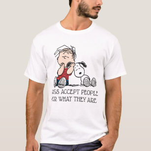 Linus tröstet von Snoopy's Ohr T-Shirt