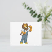 Lion als Handyman Schraubenzieher Postkarte (Stehend Vorderseite)