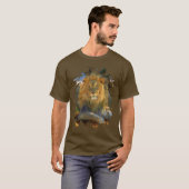LION AUF DEM ARBEITSPLATZ-T - Shirt (Vorne ganz)