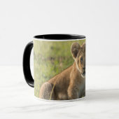 Lion Cub Personalize Name Black Interior Geschenk Tasse (Vorderseite Links)