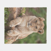 Lion Cub's Paws for Thought Fleecedecke (Vorderseite (Horizontal))