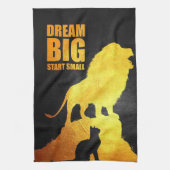 Lion Dream Big Start Small Geschirrtuch (Vertikal)