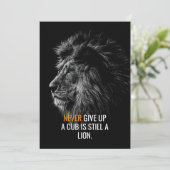 Lion gibt nie auf save the date (Stehend Vorderseite)