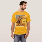 Lion King Savanna Sunset Design T-Shirt (Vorne ganz)