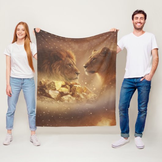 Lion & Lioness Gold Glow — Fleece Blanket (Beispiel)