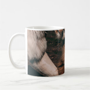 LION LYON ON BROWN ROCK KAFFEETASSE