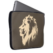 Lion Portrait (Sand) Laptopschutzhülle (Vorne Rechts)