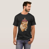 Lion Queen Big Cat Crowned Lioness Family T-Shirt (Vorne ganz)