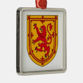 Lion Rampant auf Gold Silbernes Ornament (Rechts)