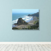 Lion Rock Piha Beach Auckland West Coast Leinwanddruck (Insitu (Holzboden))