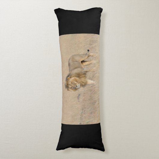 Lion walking seitenschläferkissen (Vorderseite Vertikal)