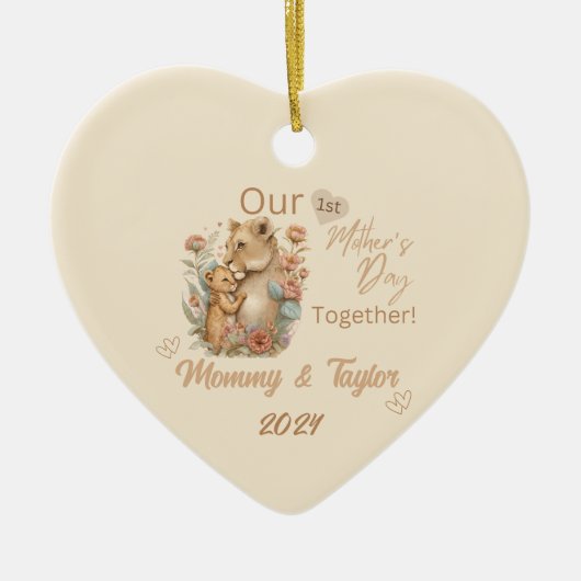 Lioness and baby, Our First Mother's day Together Keramik Ornament (Vorne)