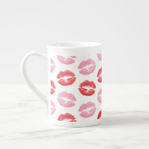 Lippen, rot und rosa, Lippenmuster, Lippenstift, K Porzellantasse