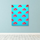 Lippen und blauer Hintergrund Leinwanddruck (Insitu (Holzboden))