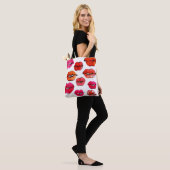 Lippenmuster Tasche (Am Model)