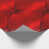 Lippenstift auf weißem Papier links. Kiss Geschenkpapier (Ecke)