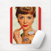 Lippenstift-Dame der 60er Jahre Mousepad (Mit Mouse)