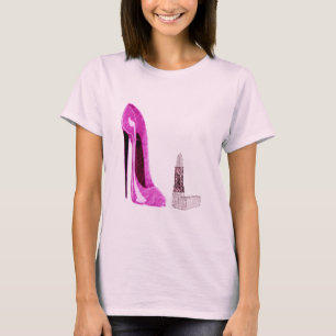 Lippenstift und rosa Stilett-Schuh-Kunst T-Shirt