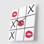 Lips Tic Tac Toe Quadratische Wanduhr (Winkel)