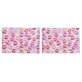Lipstick Kisses auf Rosa Kissenbezug