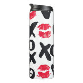 Lipstick Kisses Hört Nahtloses Hintergrundbild Thermosbecher (Nach rechts gedreht)