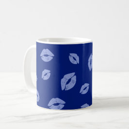 Lipstick Kisses Nahtloses Muster - Blaue Töne Kaffeetasse