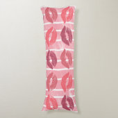 Lipstick Kisses Seitenschläferkissen (Vorderseite Vertikal)