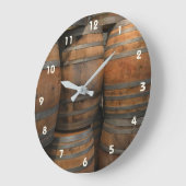 Liquor Barrel Kegs von Wood Fotografic Bar Große Wanduhr (Winkel)