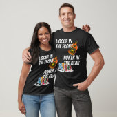 Liquor im vorderen Poker hinter _3 T-Shirt (Unisex)