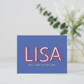 Lisa, du zündest mein Leben an Neonlicht Postkarte (Stehend Vorderseite)