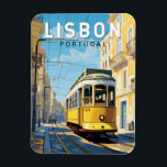 Lissabon Gelbe Straßenbahn Vintag Magnet<br><div class="desc">Lissabon Retrovektor-Reisedesign in einem Emblem-Stil. Eine blühende Hafenstadt an der Mündung des Tagus,  bekannt für ihre alten pastellfarbenen Gebäude.</div>