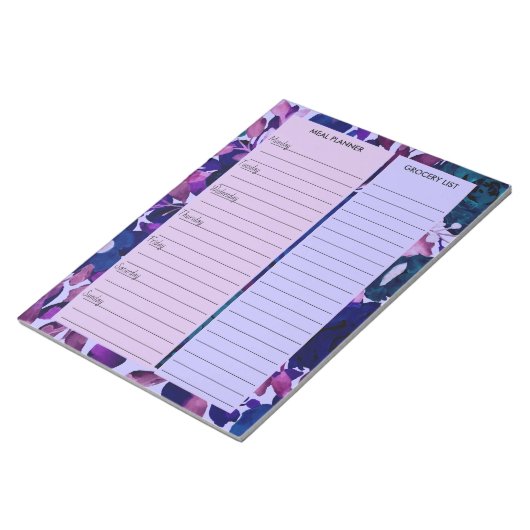 Liste der lila Blumenmahlzeiten Notizblock (angewinkelt)