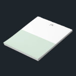 Liste Hübscher weißer Farbblock in grünen Pasten Notizblock<br><div class="desc">Zerreißen Sie die pastellgrünen und weißen Notizblöcke. Ein einzigartiges mit Monogramm Farbengeschenk für Lehrer,  Chef oder für jedermann,  der auf der Zuhause oder im Büro arbeiten kann.</div>