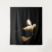 Lit Match Wandteppich (Vorderseite)